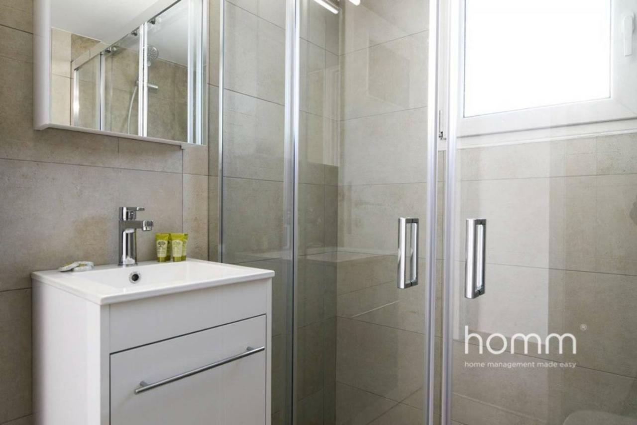 45M² Renovated Flat In Neos Kosmos Roumpesi Str Apartman Athén Kültér fotó
